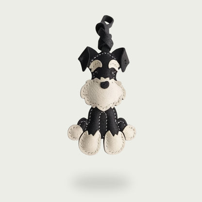 Bijou de sac en cuir de mouton noir, en forme de chien Schnauzer, accessoire chic et original pour sacs à main.