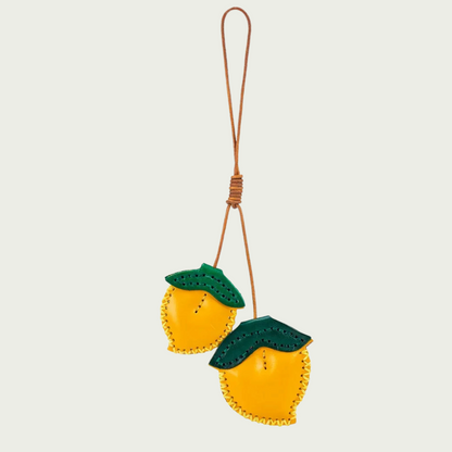 Charm fruit en cuir, jaune, fait main, parfait comme bijou de sac ou breloque pour sublimer vos accessoires.